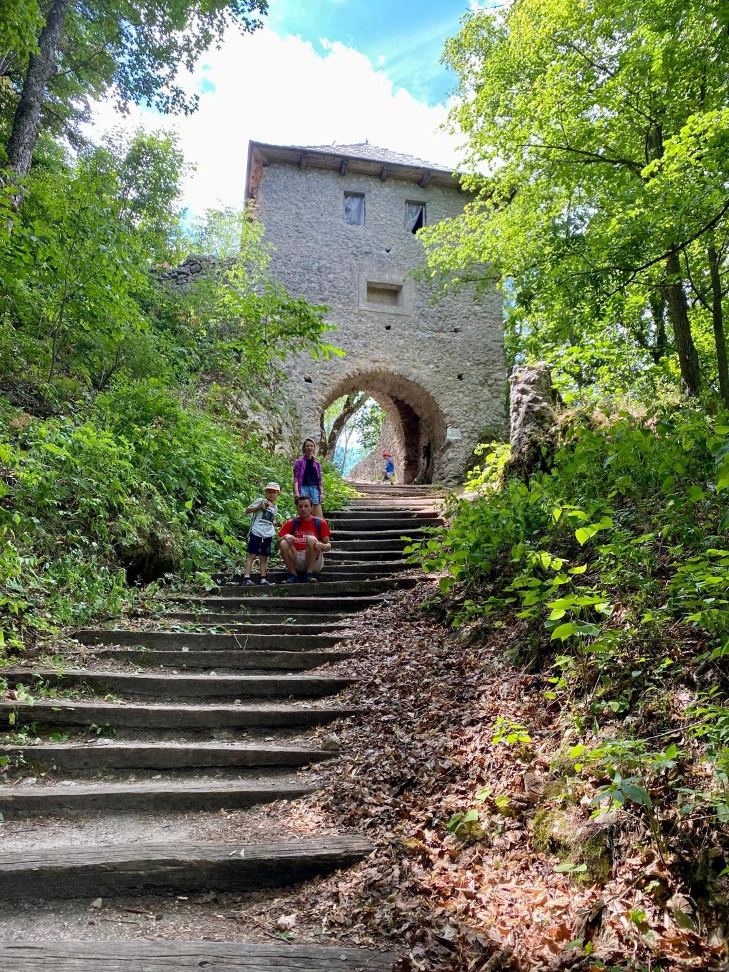 Drevenica Emilka, 5 Min Restauracia, Z Terasy Vyhlad Na Kralovu Holu A Polomske Ocko, Gril, Ohnisko, Kotlik Villa Brezno Exteriör bild